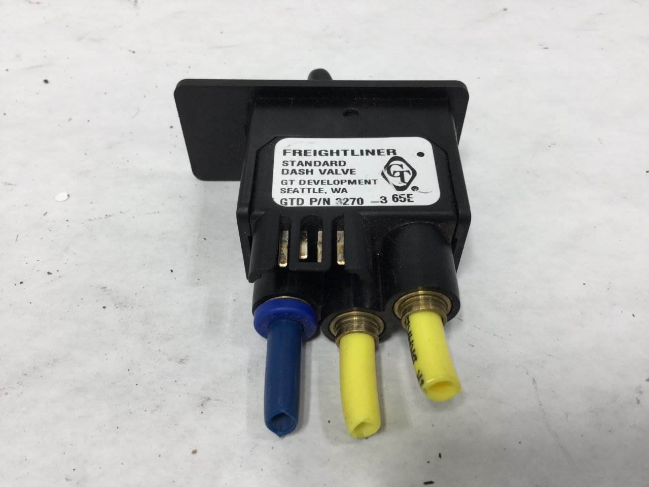 2017 Freightliner Cascadia Dashboard Switch For Sale Sioux Falls, SD