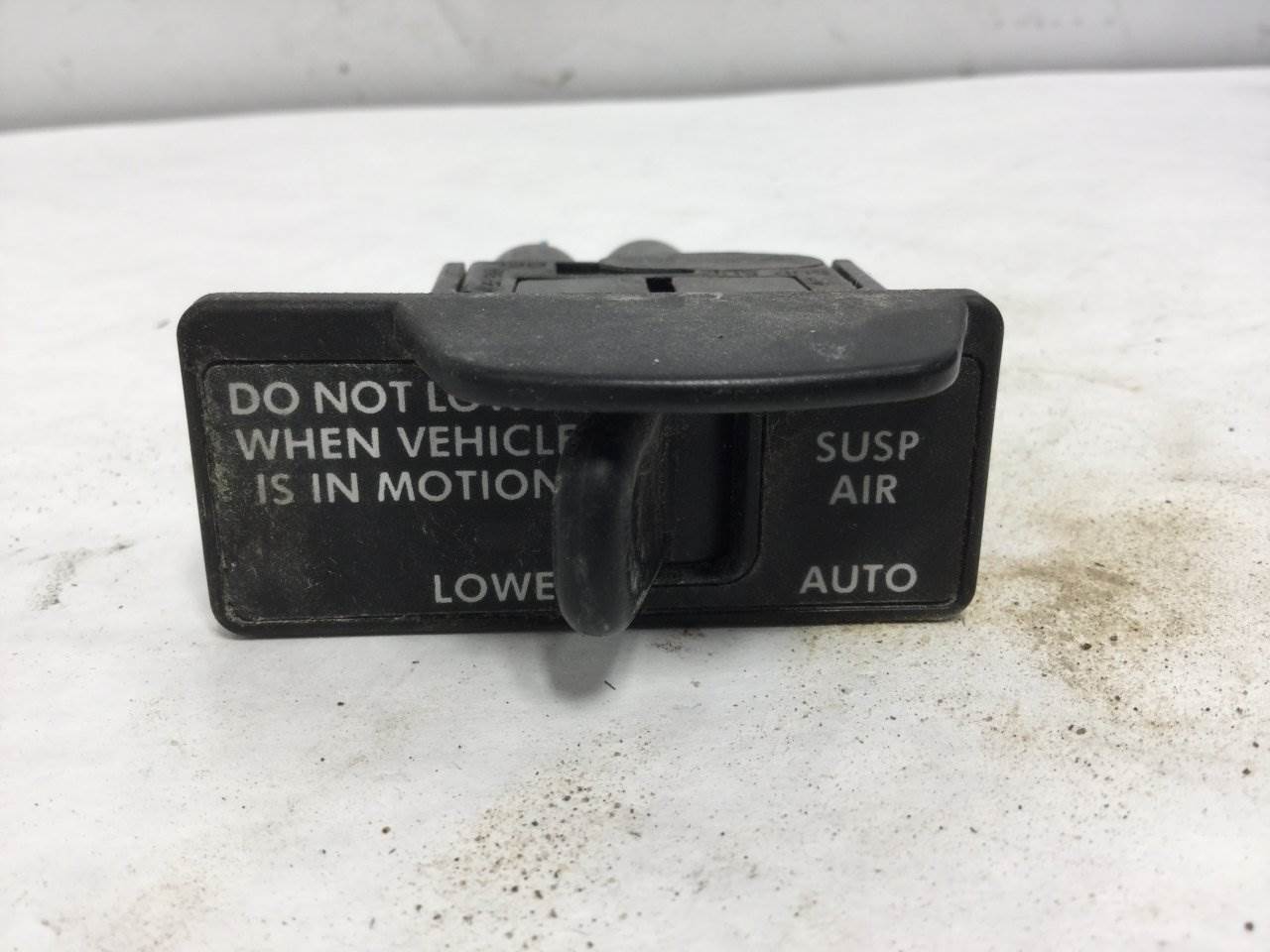2014 Freightliner Cascadia Dashboard Switch For Sale Sioux Falls, SD
