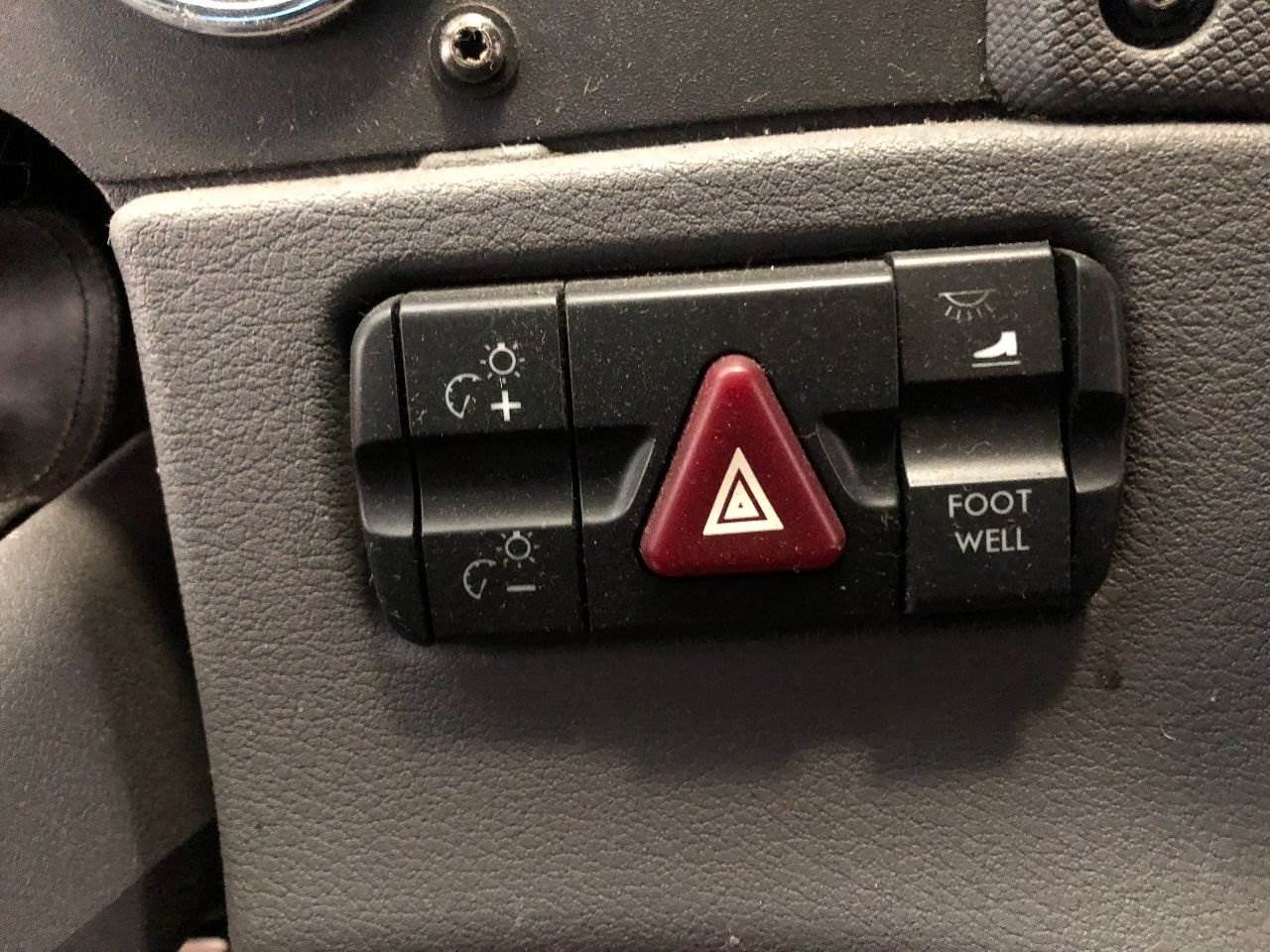 2013 Freightliner Cascadia Dashboard Switch For Sale Council Bluffs