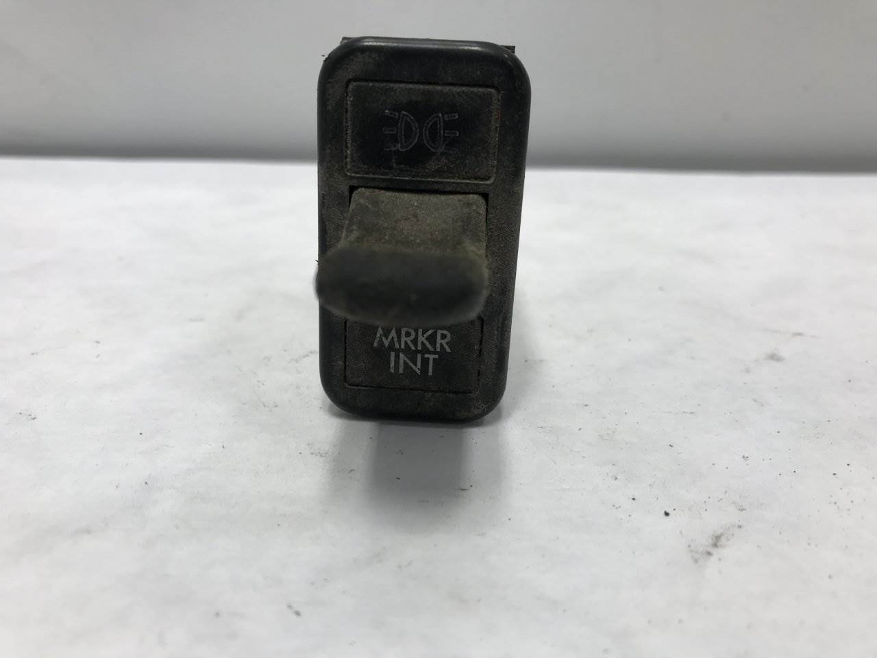 2002 Freightliner Century Class 120 Dashboard Switch for a Freightliner C120 Century For Sale