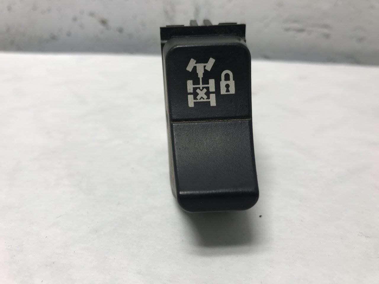 2015 Kenworth T680 Dashboard Switch For Sale Sioux Falls, SD P27