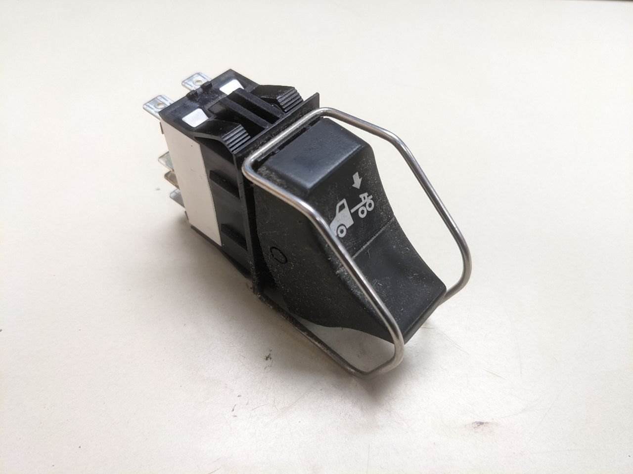 2017 Kenworth T680 Dashboard Switch For Sale Des Moines, IA P27