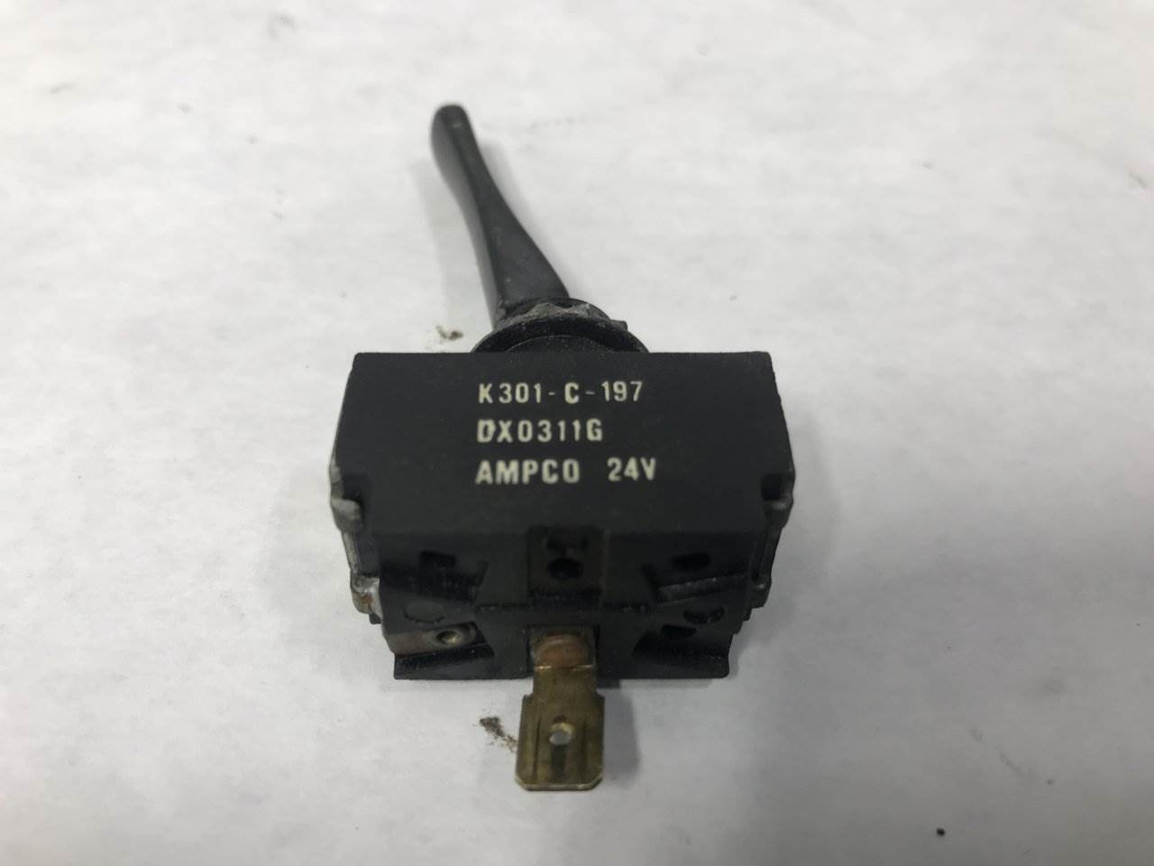 1987 Kenworth T800 Dashboard Switch For Sale Sioux Falls, SD K301C