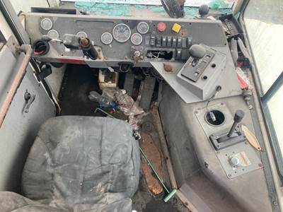 Autocar Dashboard Assembly for a Autocar Truck