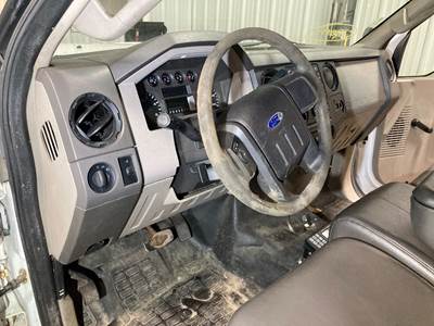 Ford F-550 Dashboard Assembly for a Ford F550 Super Duty