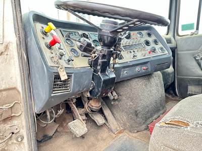 Ford L9000 Dashboard Assembly
