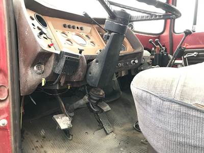 Ford LN700 Dashboard Assembly