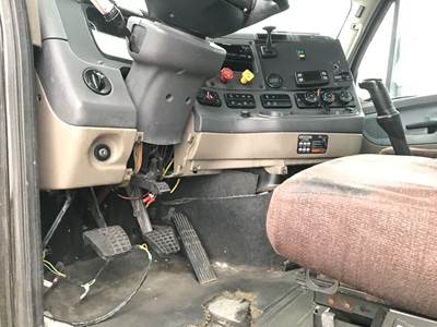 Freightliner Cascadia Dashboard Assembly