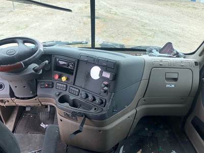 Freightliner Cascadia Dashboard Assembly