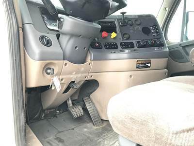 Freightliner Cascadia Dashboard Assembly