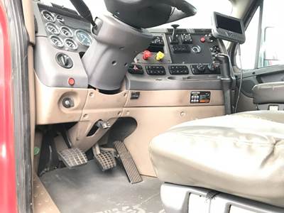Freightliner Cascadia Dashboard Assembly
