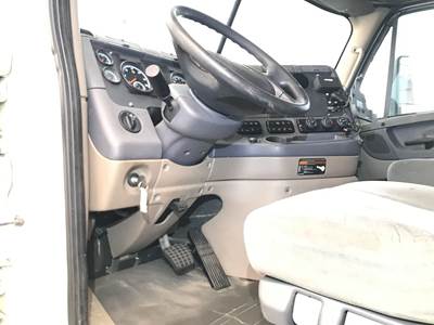 Freightliner Cascadia Dashboard Assembly