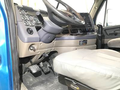 Freightliner Cascadia Dashboard Assembly
