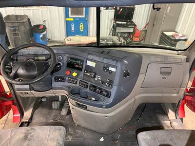 Freightliner Cascadia Dashboard Assembly