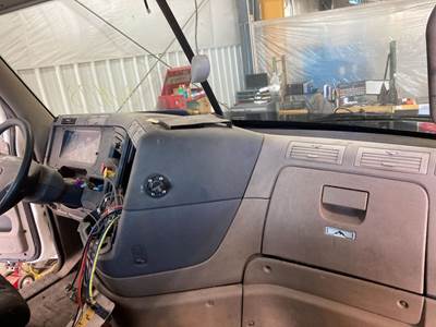 Freightliner Cascadia Dashboard Assembly
