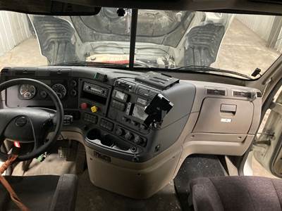Freightliner Cascadia Dashboard Assembly