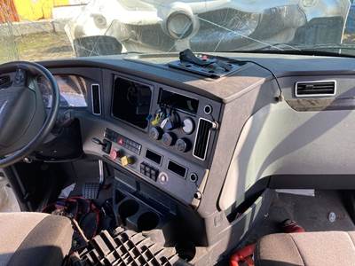 Freightliner Cascadia Dashboard Assembly