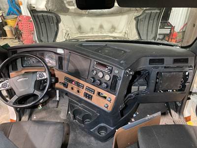 Freightliner Cascadia Dashboard Assembly