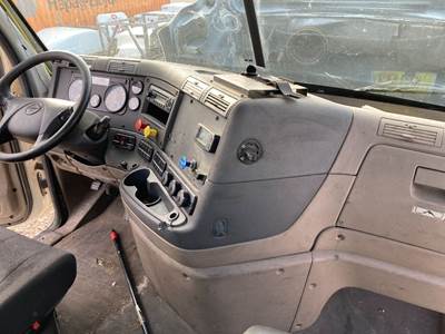 Freightliner Cascadia Dashboard Assembly