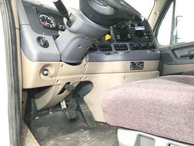 Freightliner Cascadia Dashboard Assembly