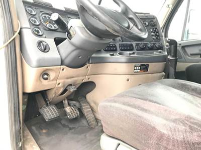 Freightliner Cascadia Dashboard Assembly