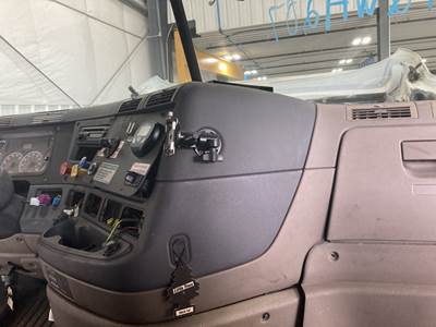 Freightliner Cascadia Dashboard Assembly