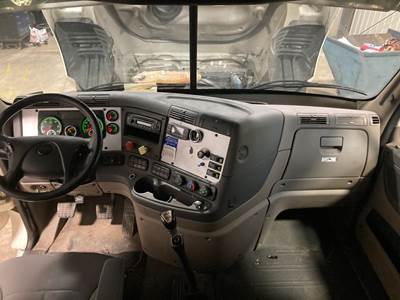 Freightliner Cascadia Dashboard Assembly