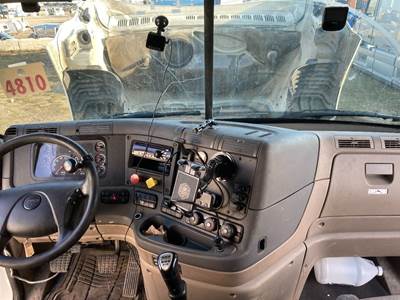 Freightliner Cascadia Dashboard Assembly
