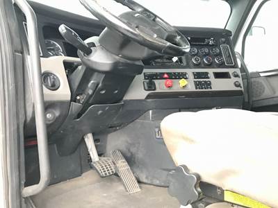 Freightliner Cascadia Dashboard Assembly