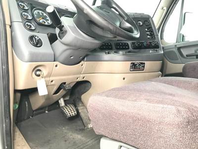 Freightliner Cascadia Dashboard Assembly
