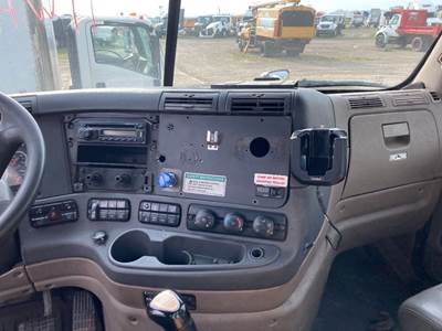 Freightliner Cascadia Dashboard Assembly