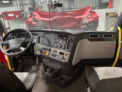 Freightliner Cascadia Dashboard Assembly