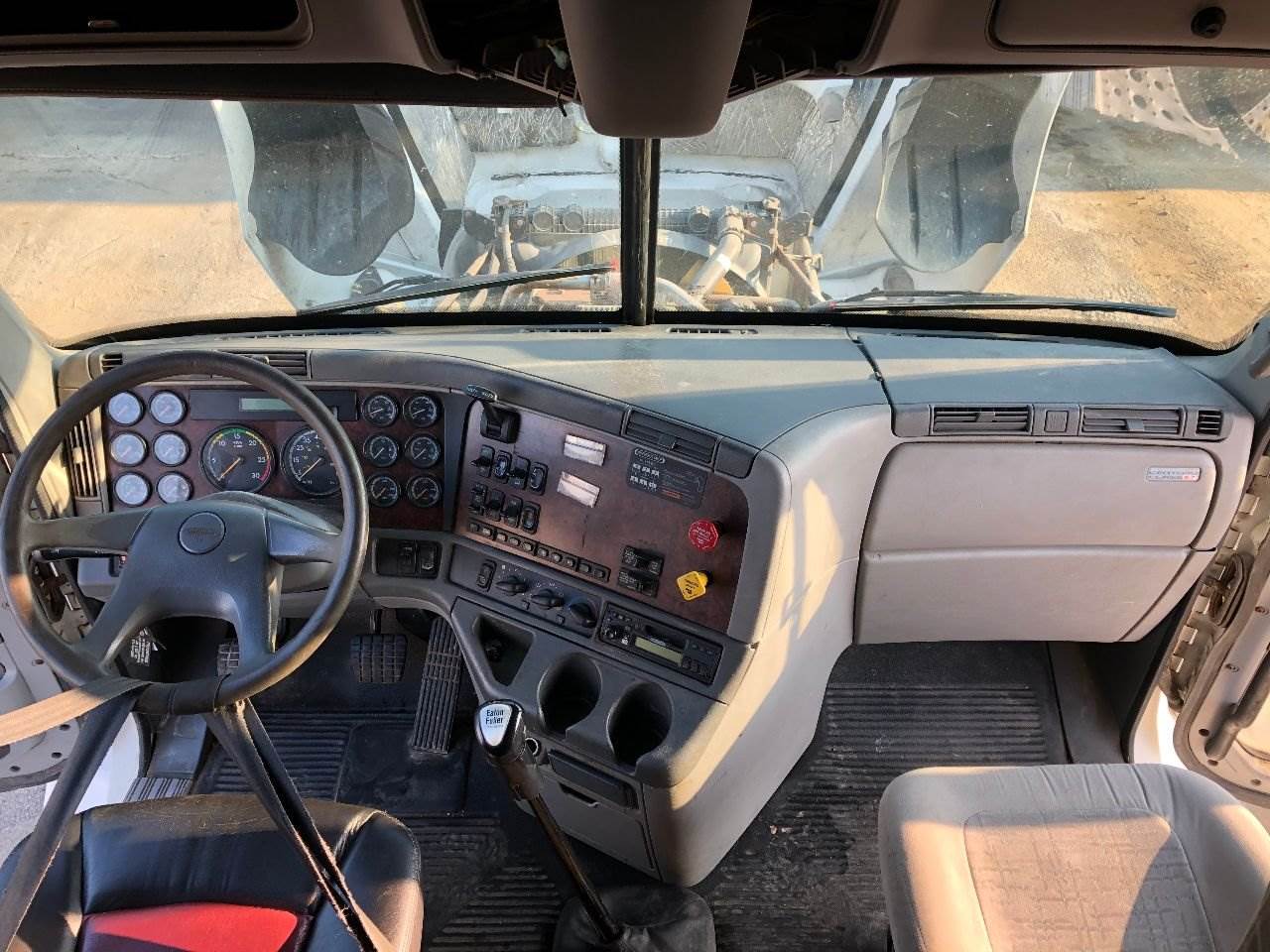 2005 Freightliner Century Class 120 Dashboard Assembly for a