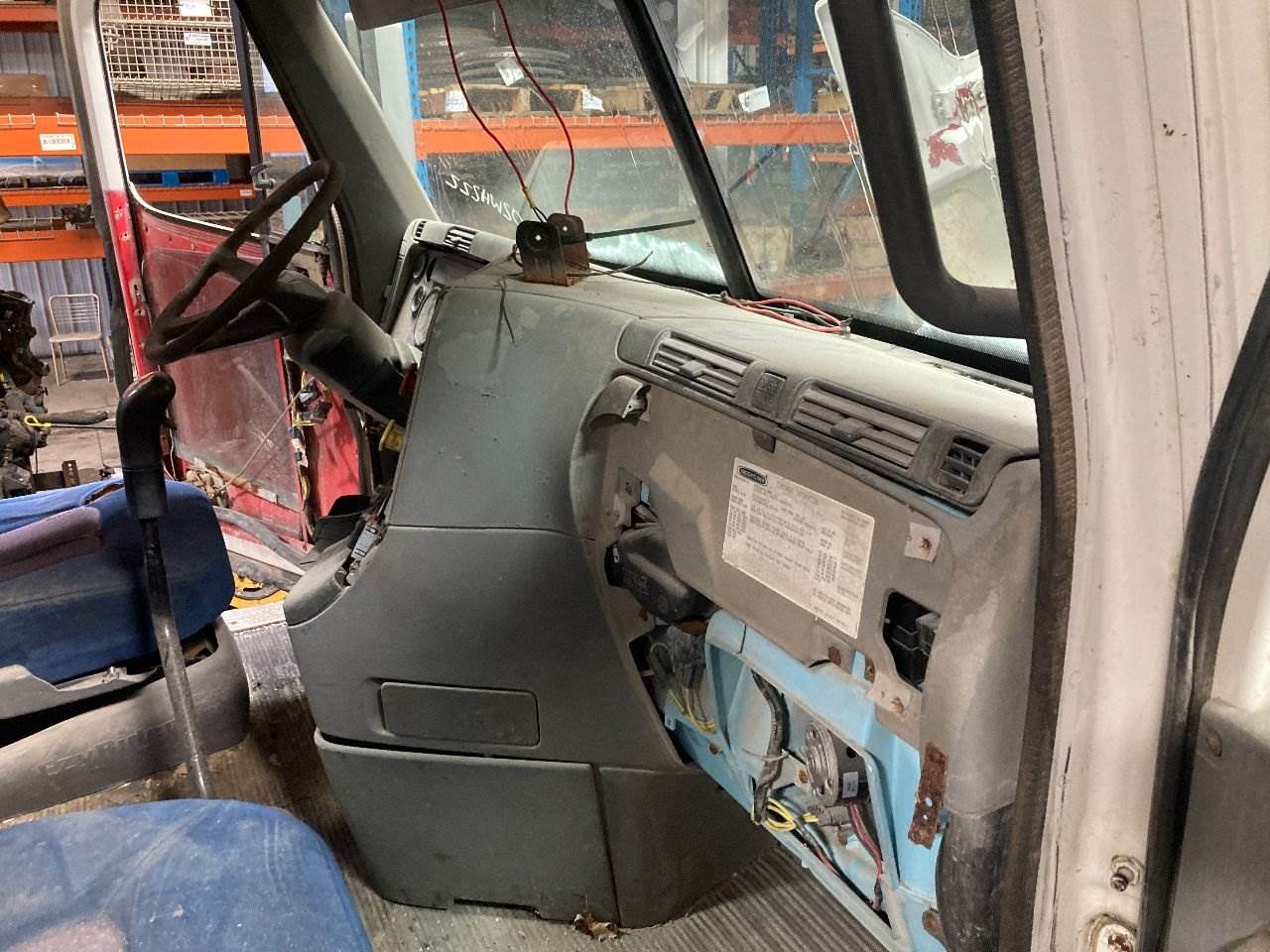 2002 Freightliner Century Class 120 Dashboard Assembly for a