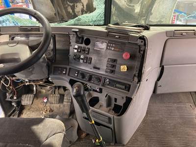 Freightliner Columbia 120 Dashboard Assembly