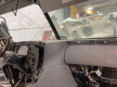 Freightliner Columbia 120 Dashboard Assembly