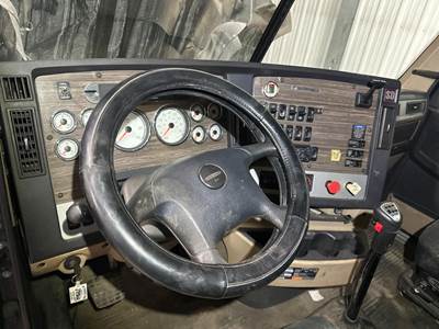 Freightliner Coronado 122 SD Dashboard Assembly for a Freightliner 122SD