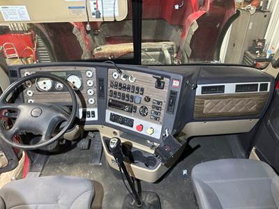 Freightliner Coronado 122 SD Dashboard Assembly for a Freightliner 122SD