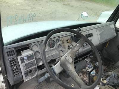 Freightliner FL106 Dashboard Assembly