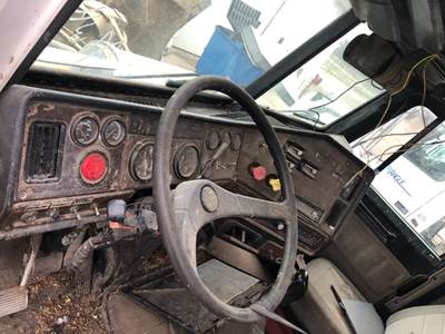 Freightliner FLD112 Dashboard Assembly