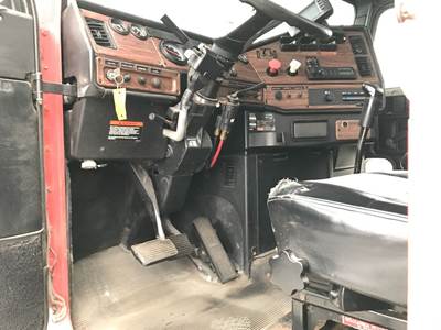 Freightliner FLD120 Dashboard Assembly