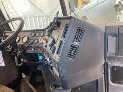 Freightliner FLD120 Dashboard Assembly