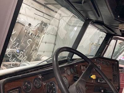 Freightliner FLD120 Dashboard Assembly