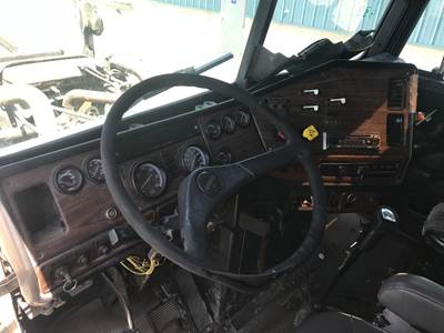 Freightliner FLD120 Dashboard Assembly