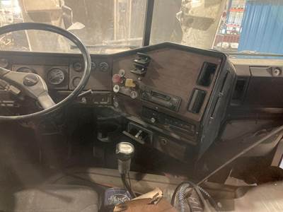 Freightliner FLD120 Dashboard Assembly