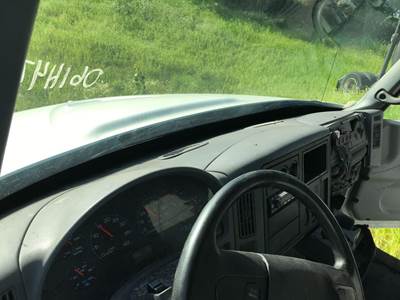 International 4400 Dashboard Assembly