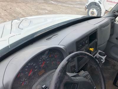 International 4400 Dashboard Assembly