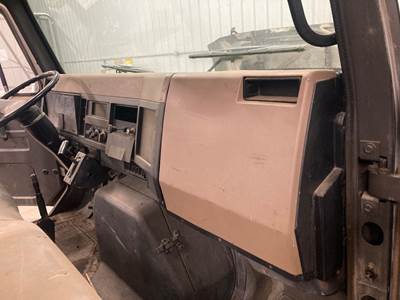 International 4700 Dashboard Assembly