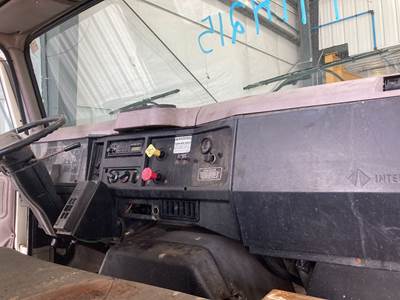 International 4900 Dashboard Assembly