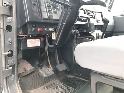 International 4900 Dashboard Assembly